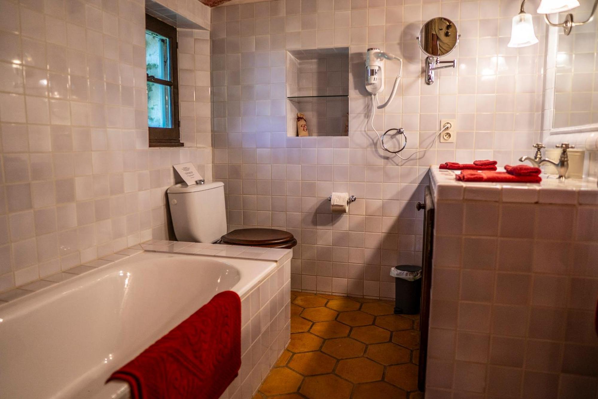 Domaine Des Tilleuls D'Or Saint-Cezaire-sur-Siagne Room photo